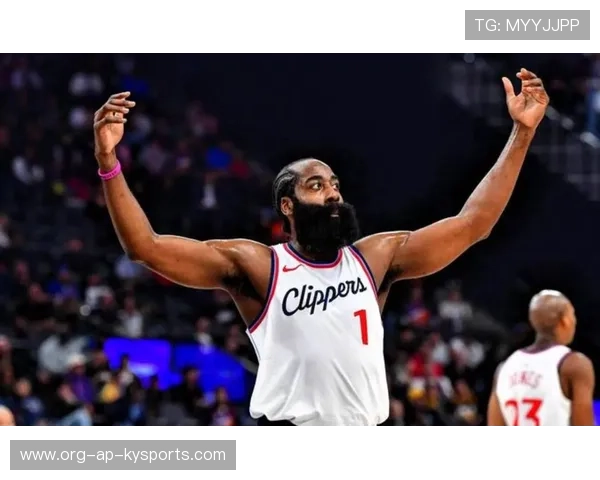 _快船外线手感火热，战胜劲敌_，快船的内线