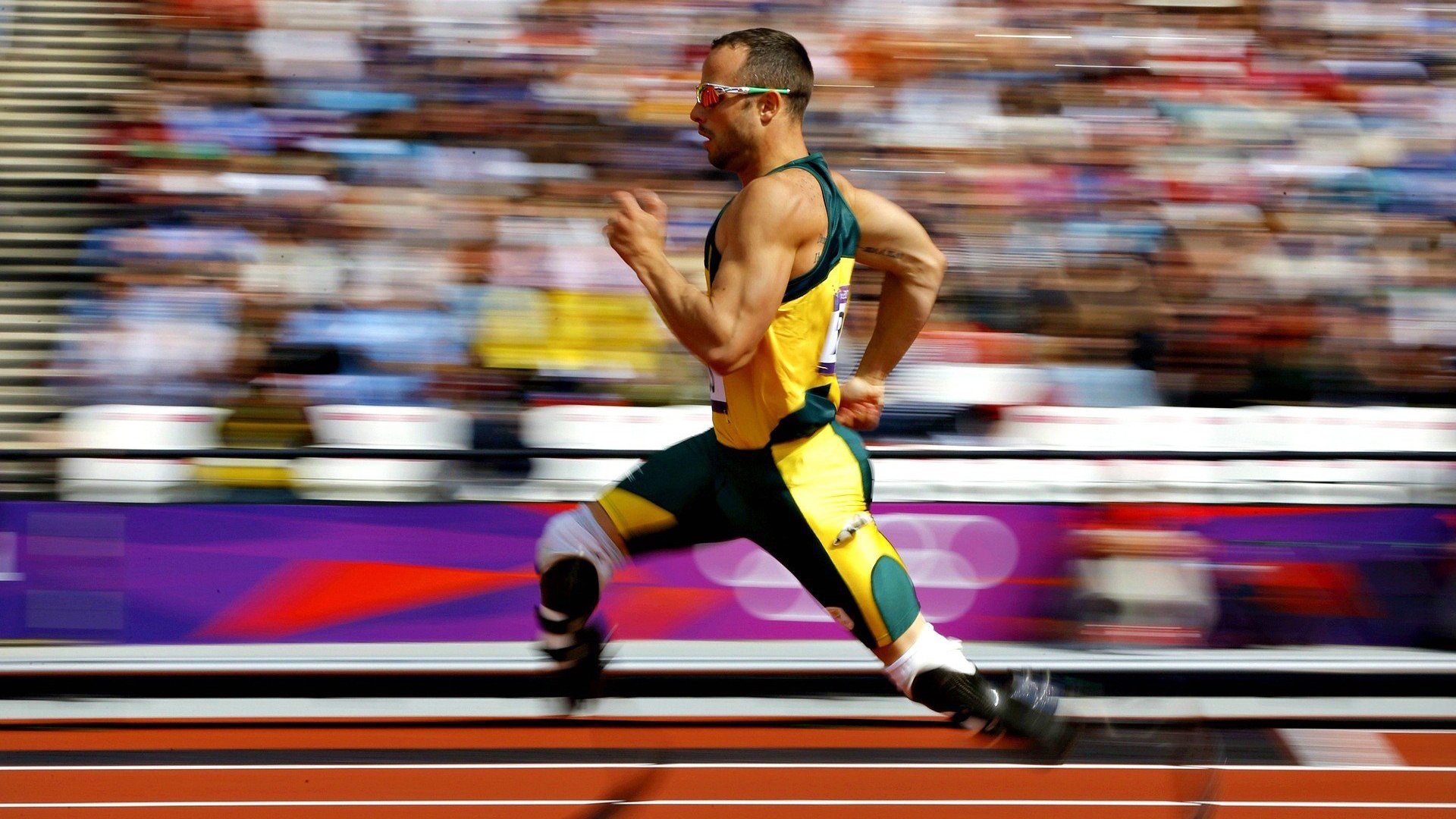 南非春bok队在橄榄球冠军锦标赛中展现霸气防守，南非橄榄球队长